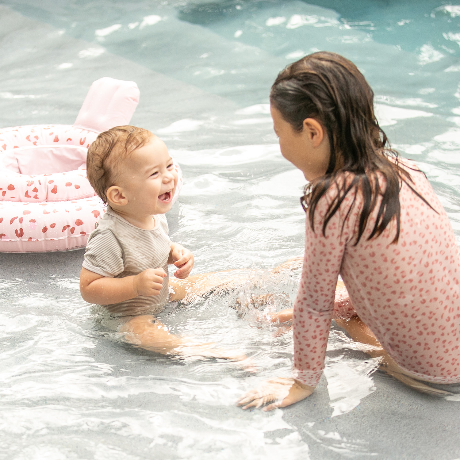 Swim Essentials | Baby-Schwimmsitz 0-1 Jahre | Old Pink Leopard