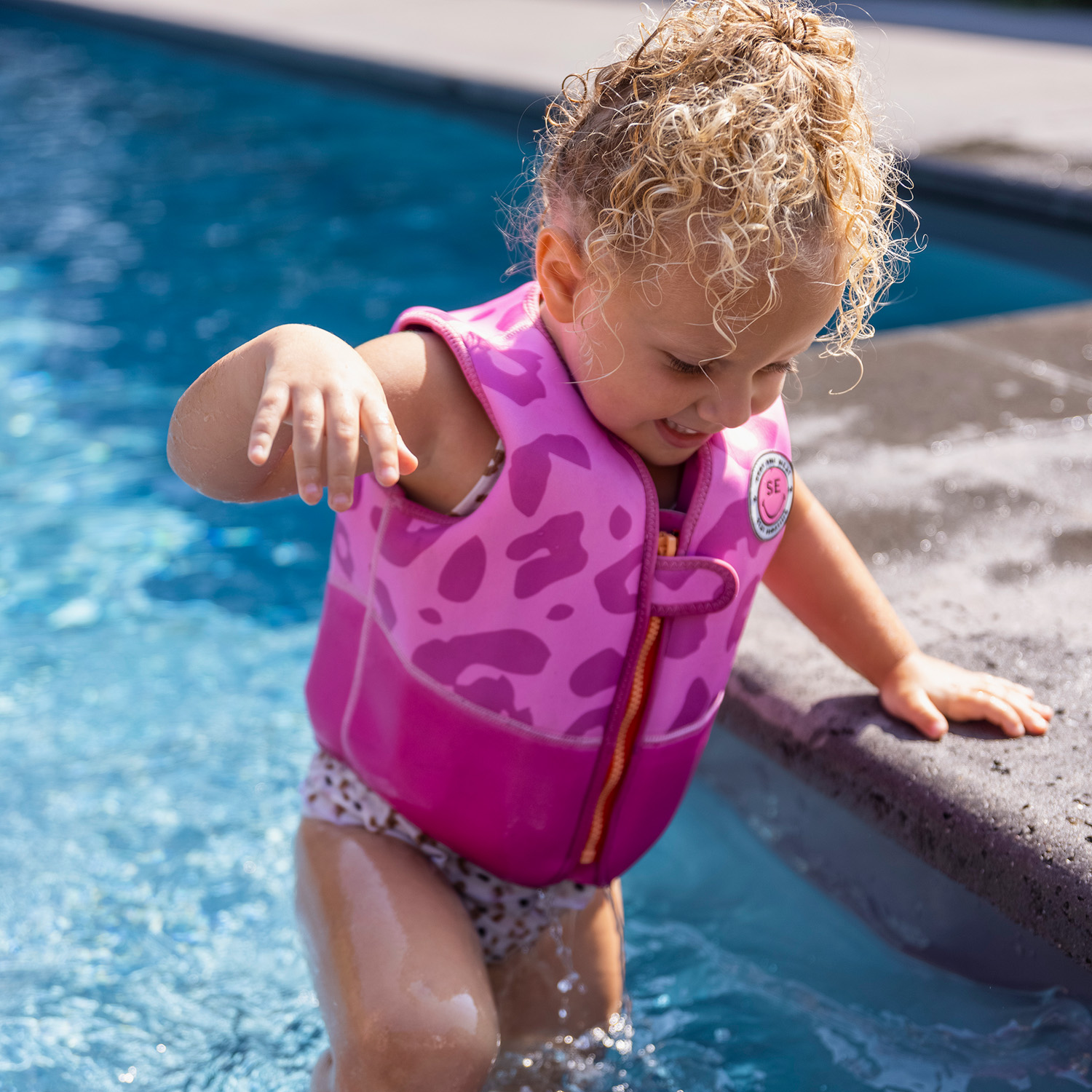 Swim Essentials | Schwimmweste 4-6 Jahre | Pink Leopard