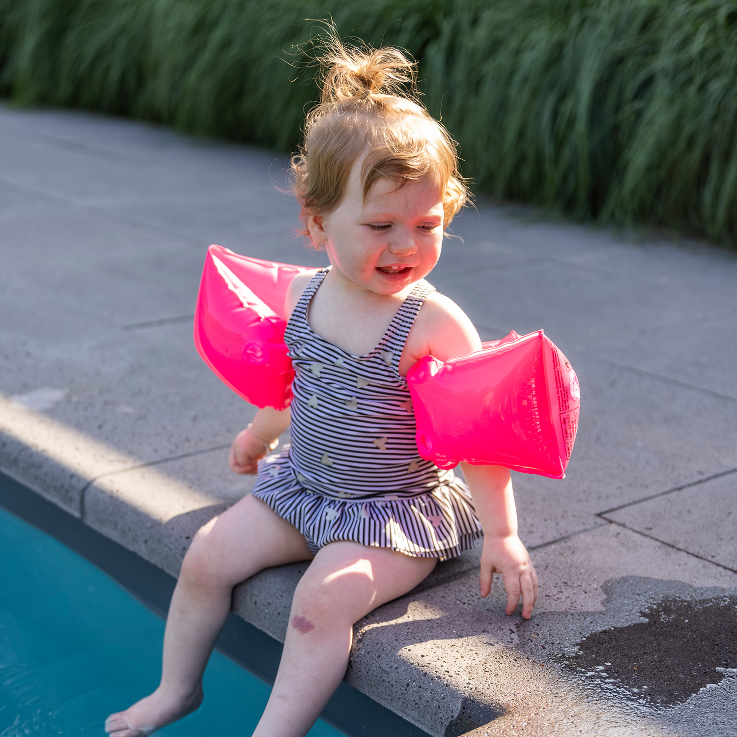 Swim Essentials | Schwimmflügel 0-2 Jahre | Neon Pink
