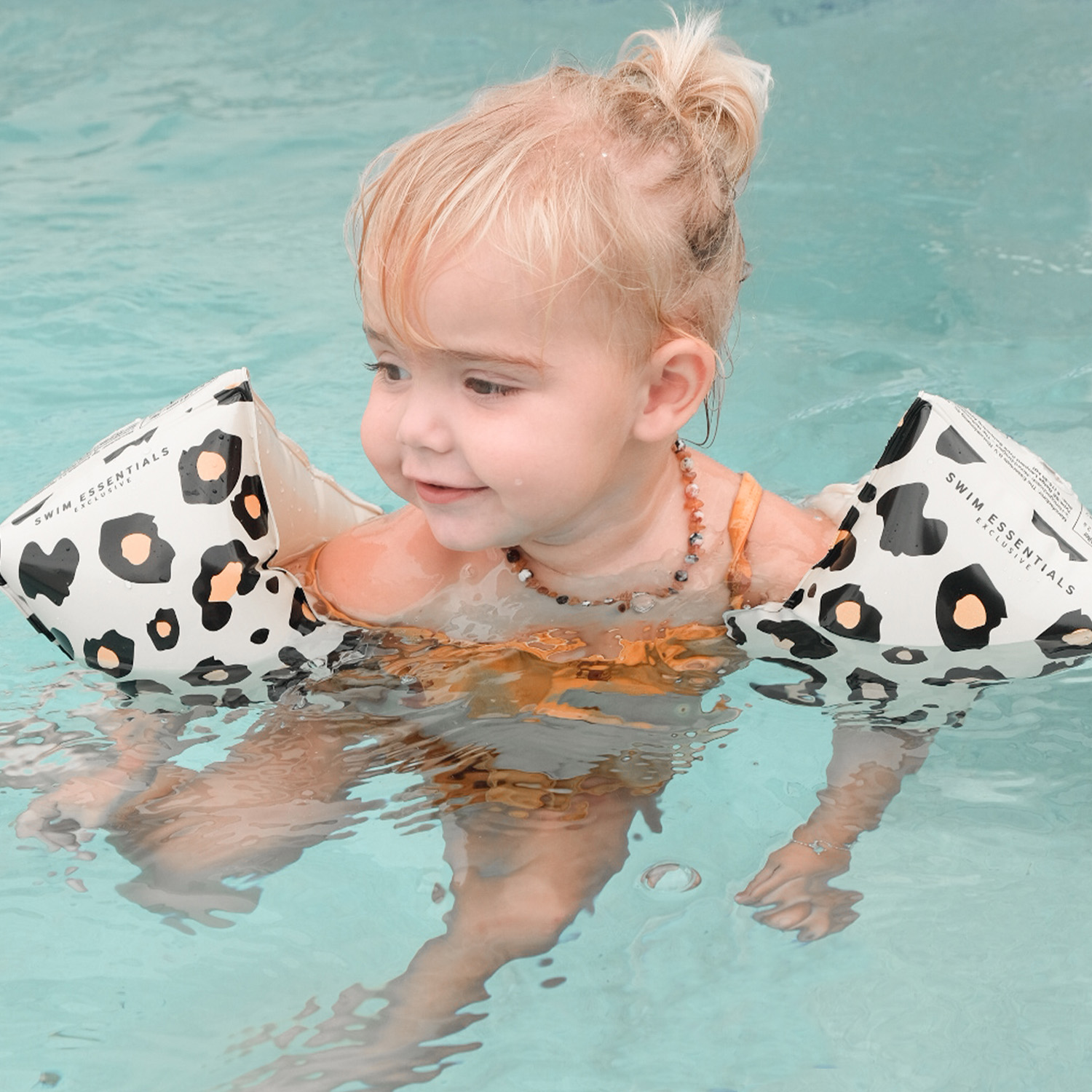 Swim Essentials | Schwimmflügel 0-2 Jahre | Beige Leopard